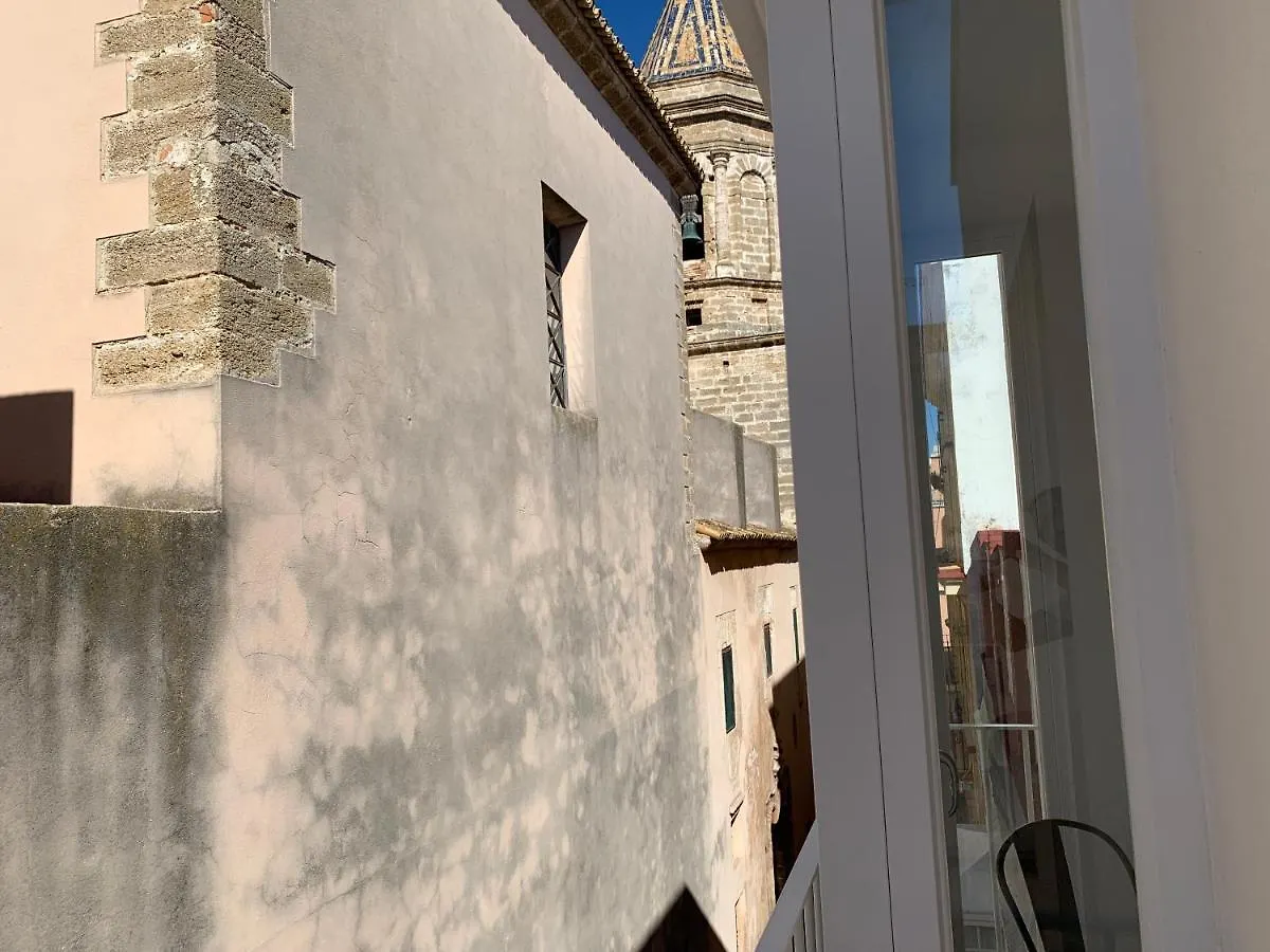 San Lorenzo Apartamentos y Suites Cádiz